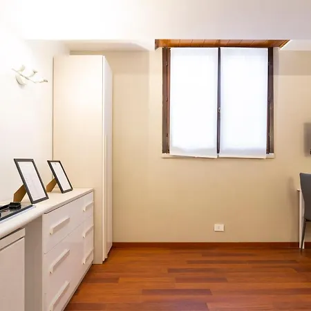 Virgilio Studio By Flatscollection