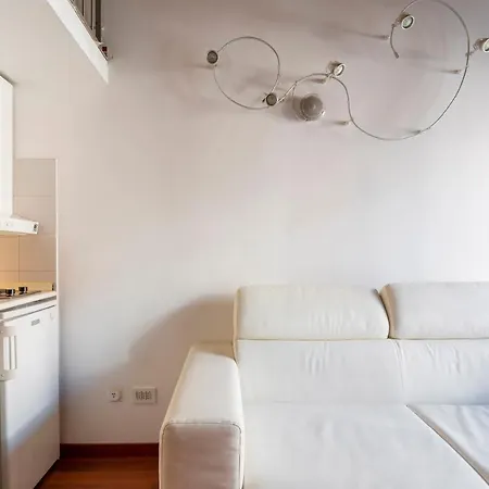Virgilio Studio By Flatscollection Apartment